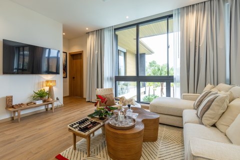 Villa in Phuket, Thailand 5 bedrooms № 169566 - photo 7