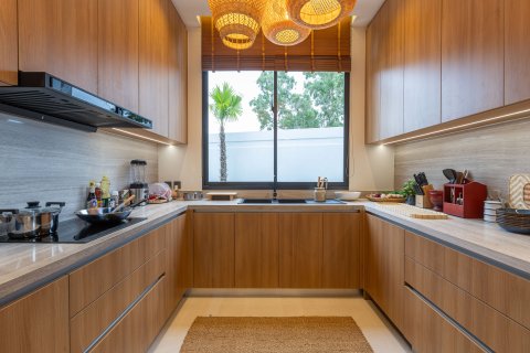 Villa in Phuket, Thailand 5 bedrooms № 169566 - photo 4