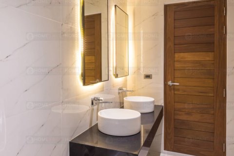 Villa on Chaweng Beach, Ko Samui, Thailand 3 bedrooms № 180226 - photo 10