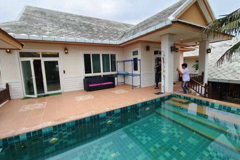 Вилла в Паттайе, Таиланд с 6 спальнями  № 151245 - фото 5