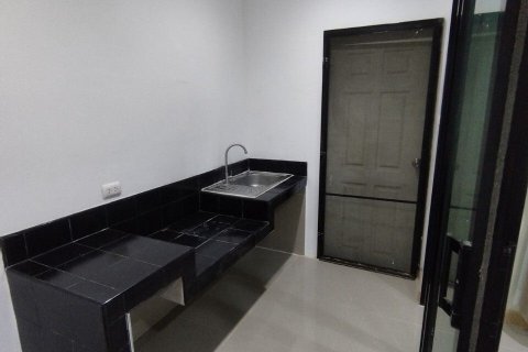 Дуплекс в Самутпракане, Таиланд с 4 спальнями  № 164535 - фото 15