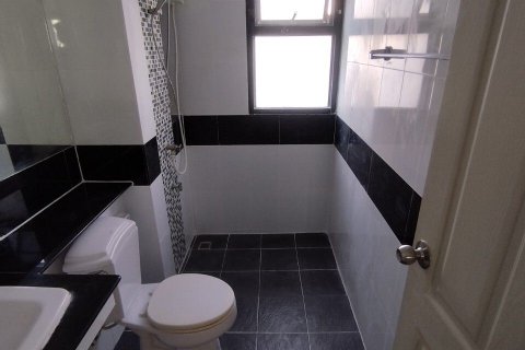 Дуплекс в Самутпракане, Таиланд с 4 спальнями  № 164535 - фото 8