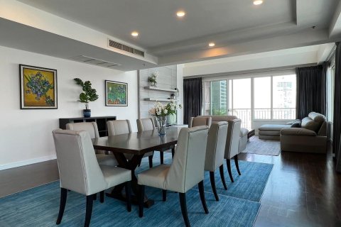 Penthouse in Khlong Toei, Bangkok, Thailand 4 bedrooms № 164536 - photo 4