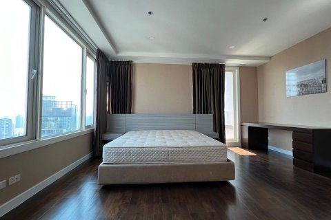 Penthouse in Khlong Toei, Bangkok, Thailand 4 bedrooms № 164536 - photo 9