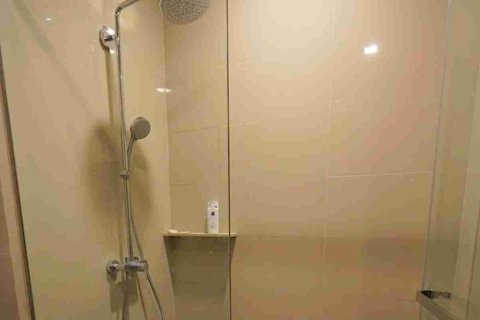 Condo in Bangkok, Thailand, 1 bedroom  № 183639 - photo 8