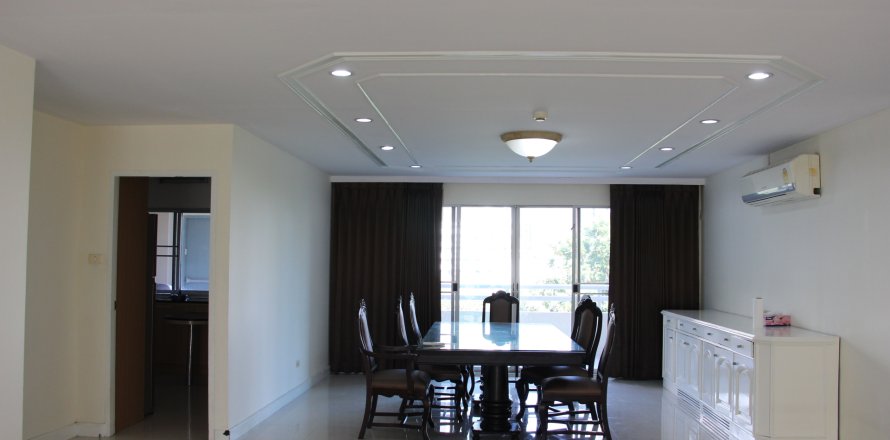 Condo à Khlong Toei, Bangkok, Thaïlande, 3 chambres  № 158646