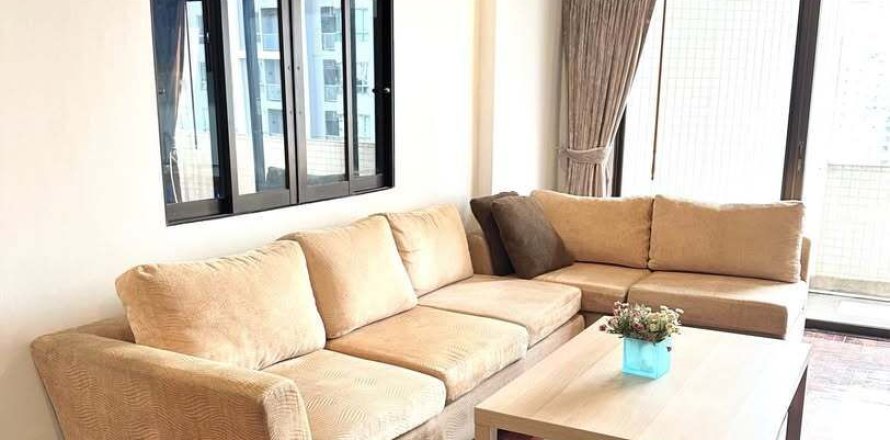 Condo in Watthana, Bangkok, Thailand, 3 bedrooms  № 158649