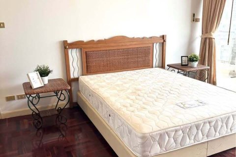 Condo in Watthana, Bangkok, Thailand, 3 bedrooms  № 158649 - photo 4