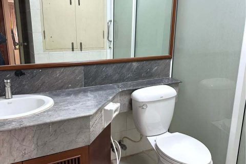Condo in Watthana, Bangkok, Thailand, 3 bedrooms  № 158649 - photo 5