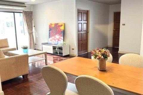 Condo in Watthana, Bangkok, Thailand, 3 bedrooms  № 158649 - photo 8