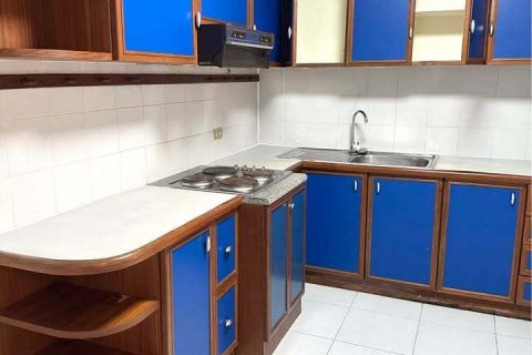 Condo in Watthana, Bangkok, Thailand, 3 bedrooms  № 158649 - photo 7