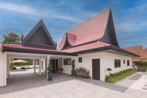 Дом в Паттайе, Таиланд с 4 спальнями  № 142181 - фото 3