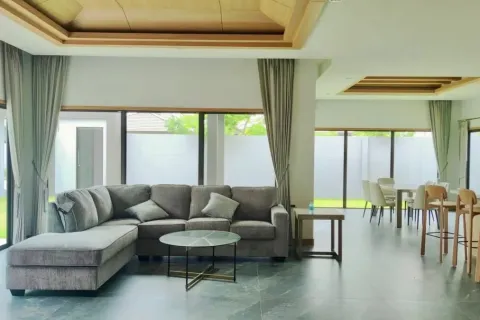 Casa de 3 dormitorios en Pattaya, Tailandia № 211808 - foto 14