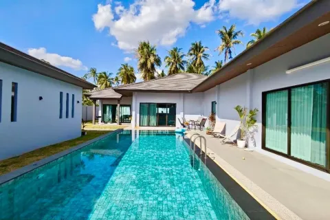 Casa de 3 dormitorios en Pattaya, Tailandia № 211808 - foto 12