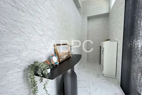 Casa de 4 dormitorios en Pattaya, Tailandia № 211811 - foto 18