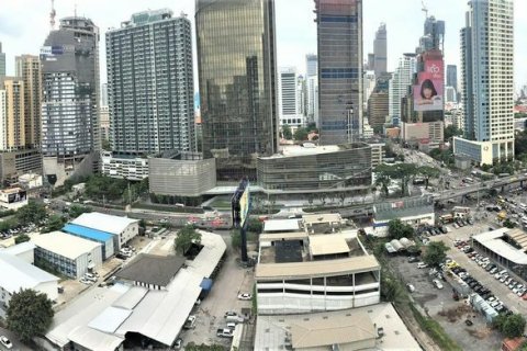 Studio dans le Condo à Huai Khwang, Bangkok, Thaïlande  № 156572 - photo 8