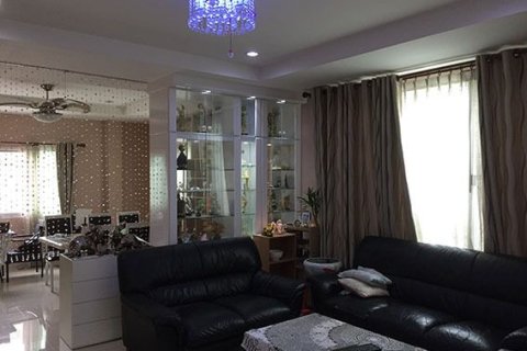 Maison à Lat Phrao, Bangkok, Thaïlande 3 chambres № 156576 - photo 3