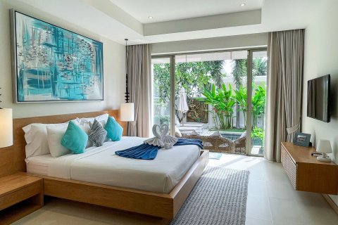 Villa in Phuket, Thailand 3 bedrooms № 147804 - photo 16
