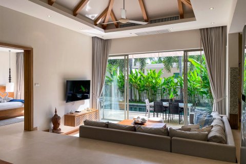 Villa in Phuket, Thailand 3 bedrooms № 147804 - photo 5