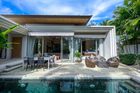 Villa in Phuket, Thailand 3 bedrooms № 147804 - photo 2