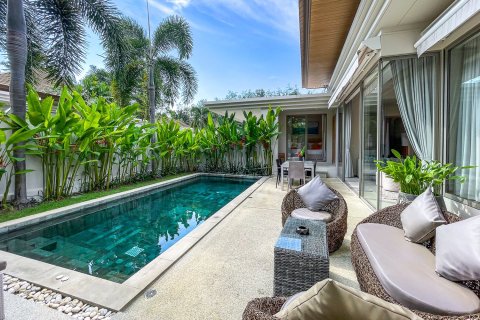 Villa in Phuket, Thailand 3 bedrooms № 147804 - photo 9