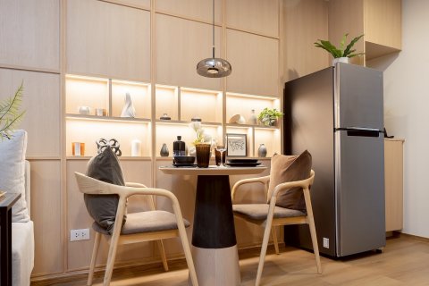 Eigentumswohnung in Bangkok, Thailand, 1 Schlafzimmer  № 222583 - Foto 2