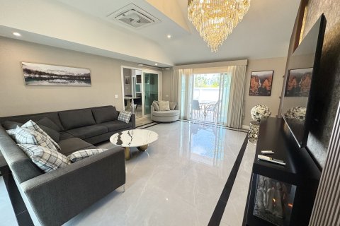 Maison à Udon Thani, Thaïlande 4 chambres № 170677 - photo 8