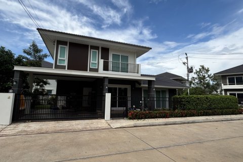 Maison à Udon Thani, Thaïlande 4 chambres № 170677