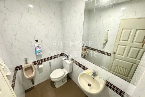 Таунхаус в Нонтхабури, Таиланд с 4 спальнями № 170681 - фото 21