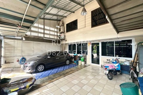 Таунхаус в Нонтхабури, Таиланд с 4 спальнями № 170681 - фото 9