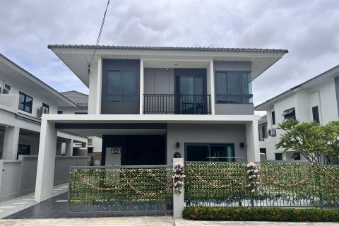 Дом в Паттайе, Таиланд с 4 спальнями  № 170680