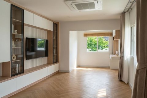 Maison à Pak Kret, Thaïlande 3 chambres № 170682 - photo 3