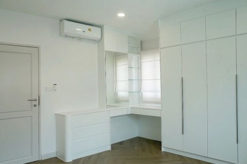 Maison à Pak Kret, Thaïlande 3 chambres № 170682 - photo 7