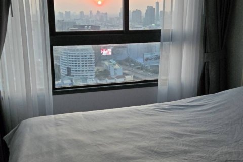 Studio in the Condo in Huai Khwang, Bangkok, Thailand  № 161682 - photo 3