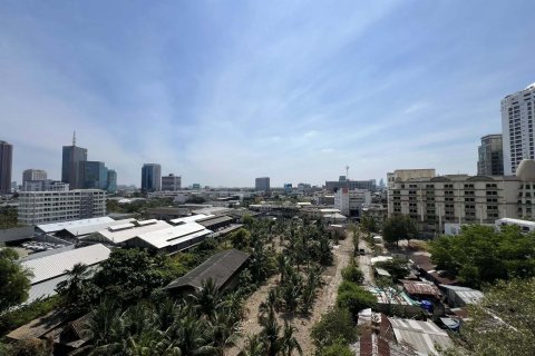 Студия в кондо в Клонг Тоэй, Бангкок, Таиланд № 161686 - фото 5