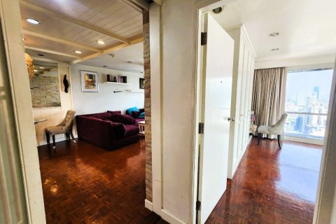 Studio in the Condo in Watthana, Bangkok, Thailand  № 161688 - photo 5