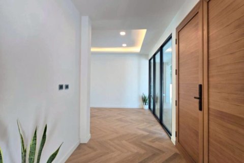 Maison à Pathum Thani, Thaïlande 4 chambres № 161687 - photo 5