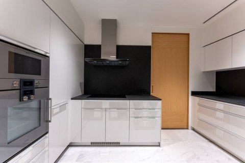 Penthouse in Bangkok, Thailand 4 bedrooms № 180426 - photo 13