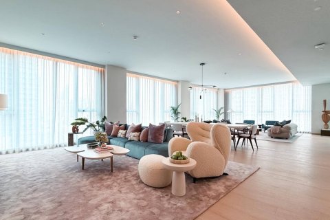 Condo in Bangkok, Thailand, 4 bedrooms  № 180423