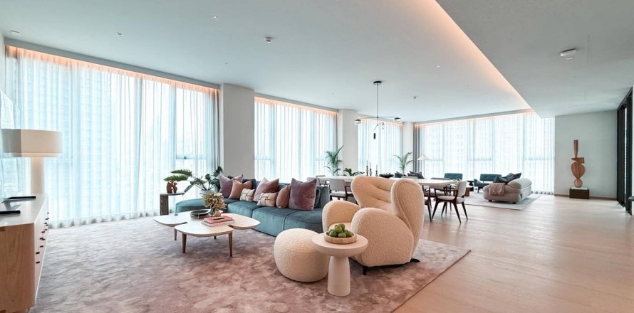 Condo in Bangkok, Thailand, 4 bedrooms  № 180423