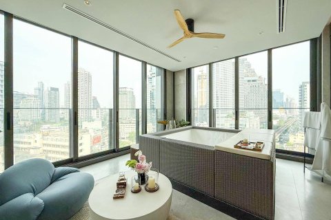 Condo in Bangkok, Thailand, 4 bedrooms  № 180423 - photo 6