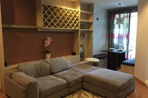 Студия в кондо в Клонг Тоэй, Бангкок, Таиланд № 141242 - фото 9