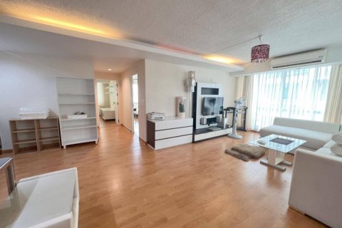 Condo in Khlong Toei, Bangkok, Thailand, 2 bedrooms  № 141244 - photo 4