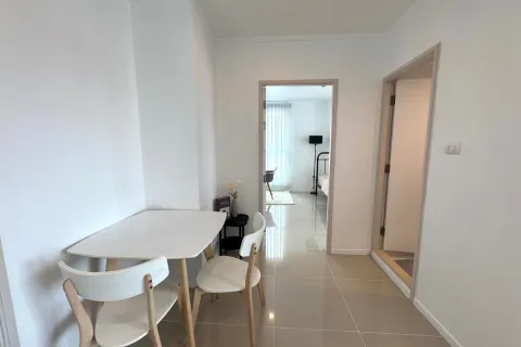 Condominio de 1 dormitorio en Jomtien Beach, Pattaya, Tailandia № 211756 - foto 4
