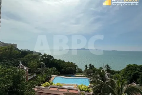 Condo in Pattaya, Thailand, 3 bedrooms № 211752