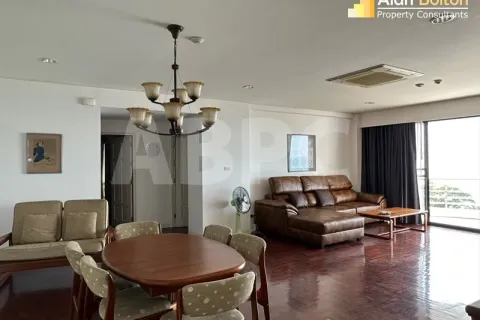 Condominio de 3 dormitorios en Pattaya, Tailandia № 211752 - foto 2
