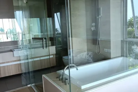 Condominio de 2 dormitorios en Jomtien Beach, Pattaya, Tailandia № 211750 - foto 22