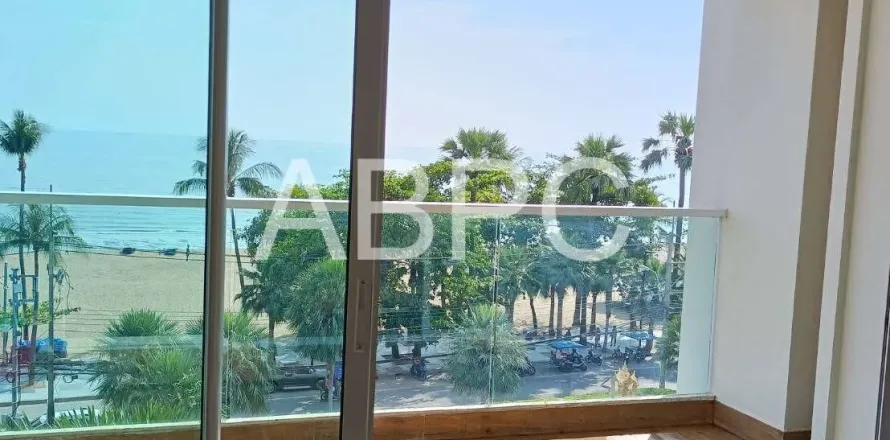 Condominio de 2 dormitorios en Jomtien Beach, Pattaya, Tailandia № 211750