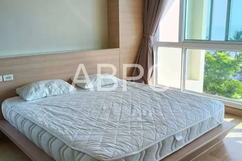 Condominio de 2 dormitorios en Jomtien Beach, Pattaya, Tailandia № 211750 - foto 2
