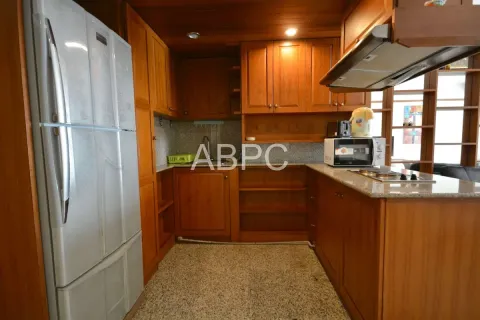 Condominio de 2 dormitorios en Jomtien Beach, Pattaya, Tailandia № 211755 - foto 4